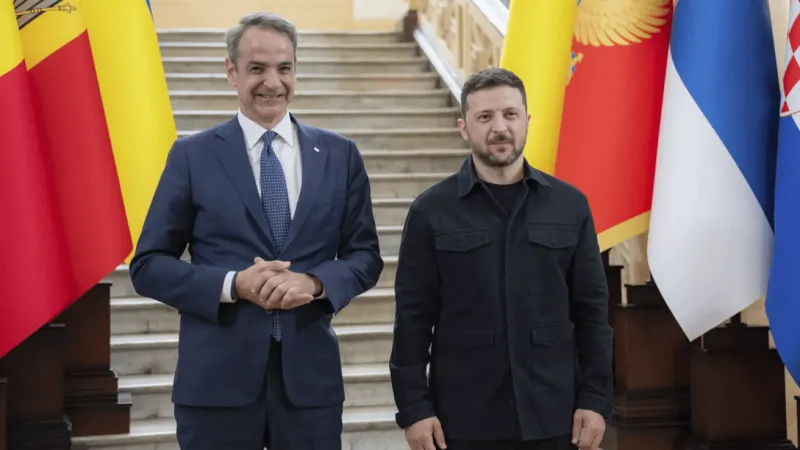 Σφοδρά πυρά του ρωσικού Τύπου για Κυριάκο Μητσοτάκη: «Λειτουργεί χωρίς λογική ενώ η Ελλάδα είναι χρεωμένη μέχρι τα αυτιά»