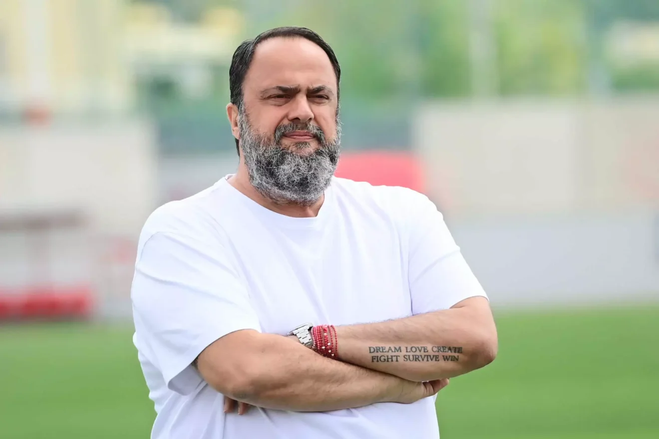 Ο Ολυμπιακός εξετάζει πολύ σοβαρά το ενδεχόμενο να κάνει μία μεταγραφή που θα προκαλέσει μεγάλη έκπληξη και θα στρέψει τα βλέμματα