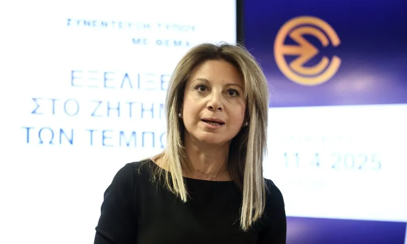 Μαρία Καρυστιανού: Με τέτοια βαθιά διαπλεκόμενη κυβέρνηση και τα πολύτιμα δεκανίκια της δήθεν αντιπολίτευσης, φωτεινή μέρα δεν θα ξημερώσει