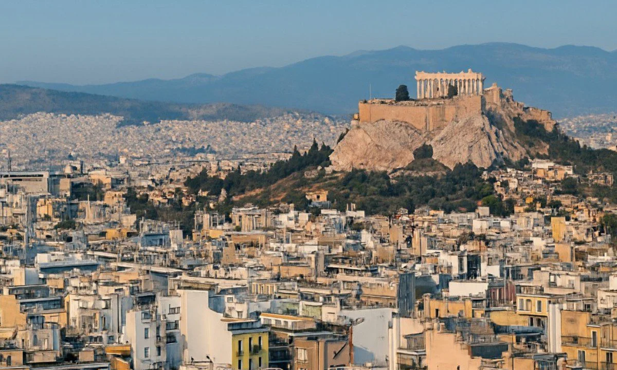 Οι πιο συμφέρουσες περιοχές για αγορά σπιτιού στην Αθήνα. Πού καταγράφονται οι μεγαλύτερες αποδόσεις,Τι δείχνουν τα στοιχεία αγοράς ακινήτων
