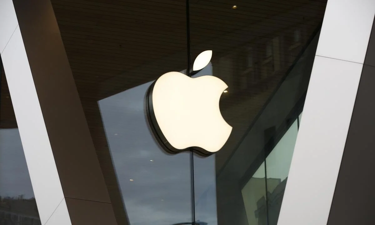 Αδιανόητο! Η Apple πουλάει 7 iPhones το δευτερόλεπτο!