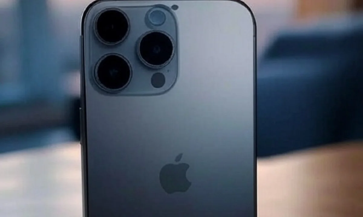 Το iPhone 17 «πρόδωσε» το μέγεθος της οθόνης του – Το λάθος της Spigen