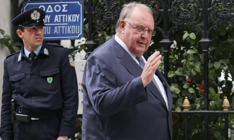 Θυμάστε το μικρούλι γιο του Πάγκαλου; Μεγάλωσε και θέλει να γίνει βουλευτής – Πού θα είναι υποψήφιος