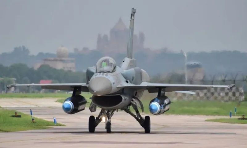 Ρουμανία: Αποκτά 18 F-16 από την Ολλανδία για... 1 ευρώ