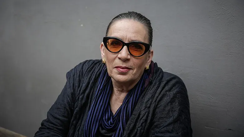 Όλα όσα είναι η Λίνα Νικολακοπούλου