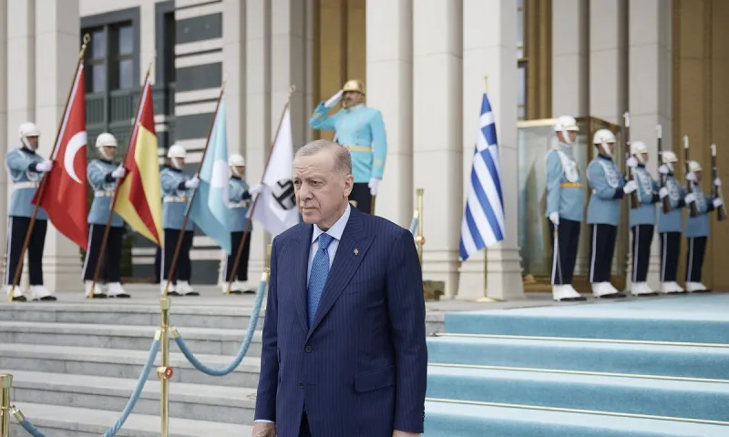 Στην Τουρκία συλλήψεις για ένα σκίτσο, στην Ελλάδα χλευασμός των ιερών - Θα πάρει θέση η Εθνική Πινακοθήκη για την ελευθερία έκφρασης στην Τουρκία ή... όχι