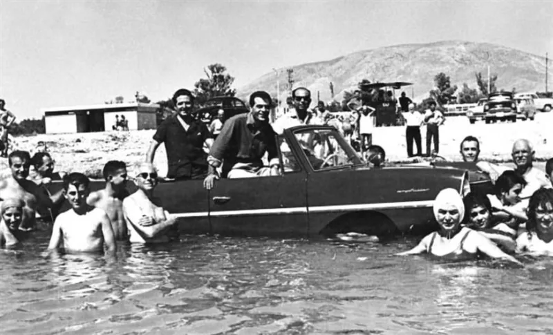 «Η θάλασσα και τα λαϊκά τραγούδια» σε 3 λεπτά!