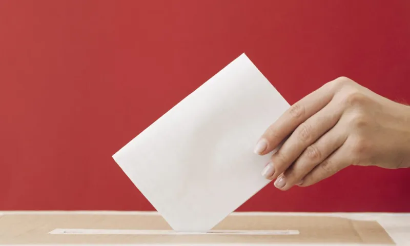 Real Polls για ΟΠΕΚΕΠΕ: To 77,4% δεν πιστεύει στην εξυγίανση Μητσοτάκη - Σχεδόν το 50% βλέπει ακέραιες ευθύνες πρωθυπουργού και υπουργών