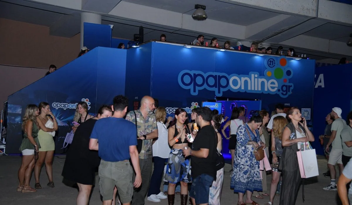 Το ψαράκι στην Αίγινα, οι ευχές να επιστρέψει στην Ελλάδα και η απόλυτη αποθέωση