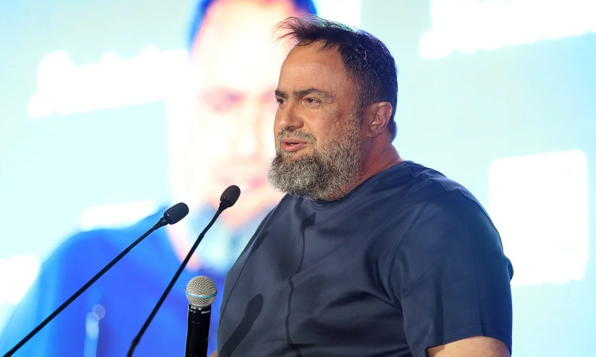 Έχει πάρει φόρα ο Ολυμπιακός... Ο Βαγγέλης Μαρινάκης έχει βάλει πολύ ψηλά τον πήχη και το δείχνει με κάθε τρόπο το τελευταίο χρονικό διάστημα.