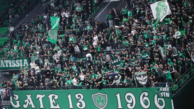Όταν οι φίλαθλοι του Παναθηναϊκού αποθέωσαν τον αντίπαλο με ένα τραγούδι