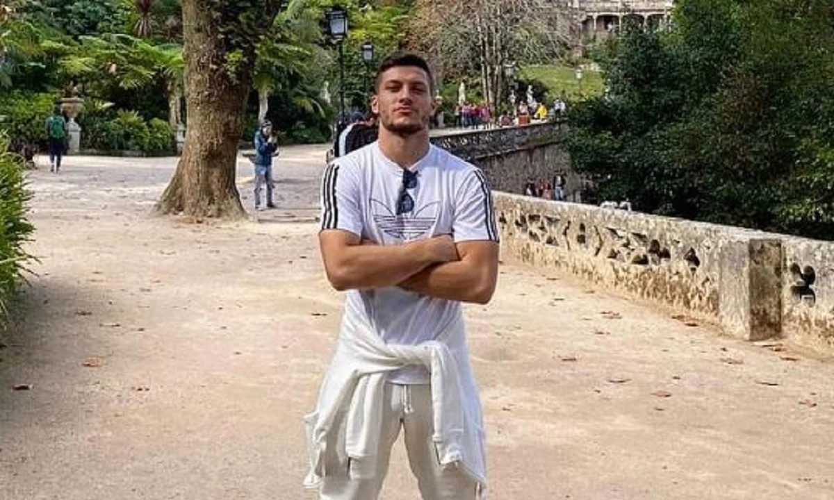 Δεν αποκλείεται ακόμα και σήμερα να ανακοινώσει τη μεταγραφή του Γιόβιτς η ΑΕΚ, ο παίκτης βρίσκεται ήδη στα γραφεία της ΠΑΕ