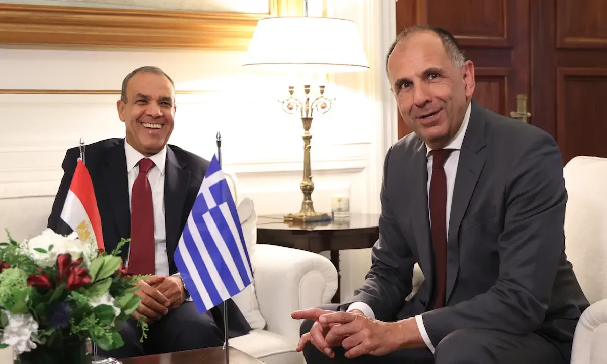 Αίγυπτος - Η τραγική παθητικότητα της Ελλάδας έκανε όλες τις γειτονικές χώρες να διεκδικούν κομμάτια από την «πίτα» της ελληνικής ΑΟΖ.