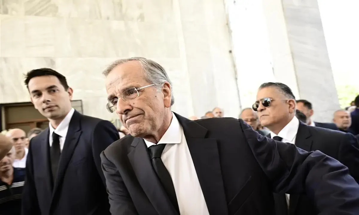Αντώνης Σαμαράς: «Δεν αποχαιρετούμε σήμερα τη Λένα μας. Μαζί θα είμαστε συνέχεια, δίπλα στο φως το δικό της...».