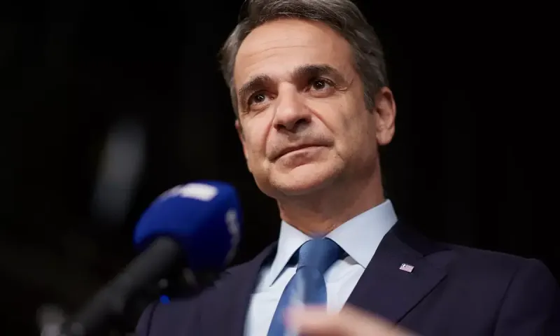 Tageszeitung: Εκρηκτικό άρθρο για τα σκάνδαλα Μητσοτάκη - «Είναι ο νεκροθάφτης της Δημοκρατίας στην Ελλάδα»