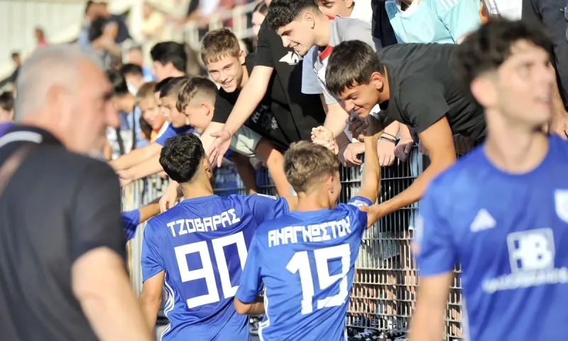 Ο Βόλος έβαλε 4 γκολ στους 12 παίκτες ηλικίας από 15 έως 22 ετών του ΠΑΣ Γιάννινα - Αποθέωση για τους Γιαννιώτες στους Ζωσιμάδες