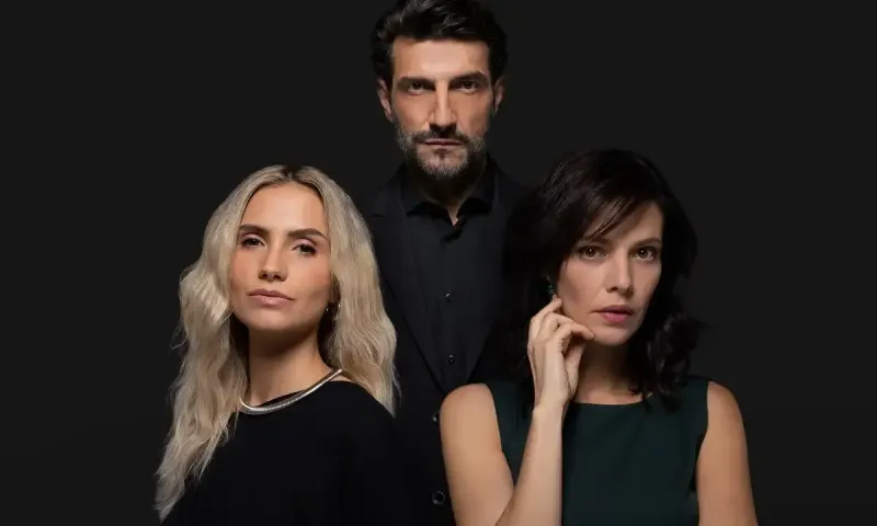 Παιχνίδια Εκδίκησης: Όρκοι αιώνιας αγάπης με κρυφές πληγές