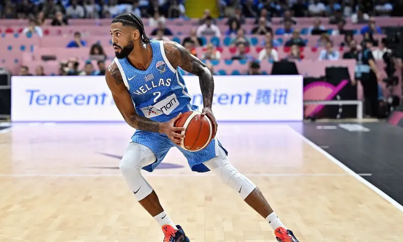 EuroBasket: Ελλάδα - Ισπανία 50 - 35 στο ημίχρονο με μαγικό Ντόρσεϊ και κυρίαρχο Γιάννη