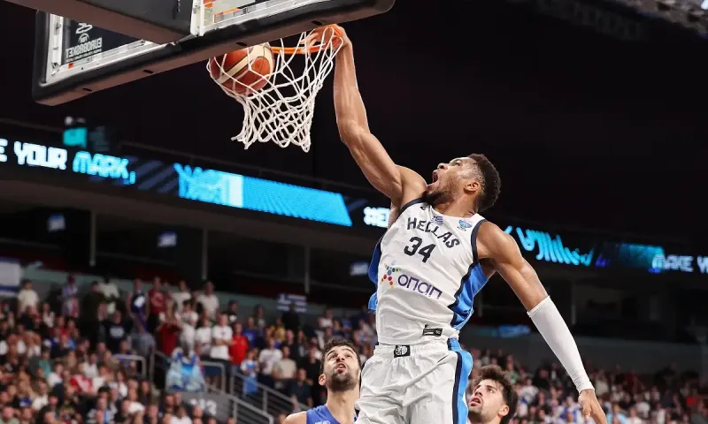 Ελλάδα - Ισραήλ 84-79: Αγχώθηκε χωρίς λόγο η Εθνική αλλά προκρίθηκε, μαγικός Γιάννης με 37 πόντους