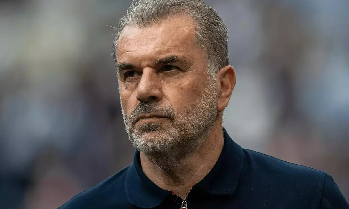 Νότιγχαμ Φόρεστ: Ο Άγγελος Ποστέκογλου αναλαμβάνει μετά τον Σάντο!