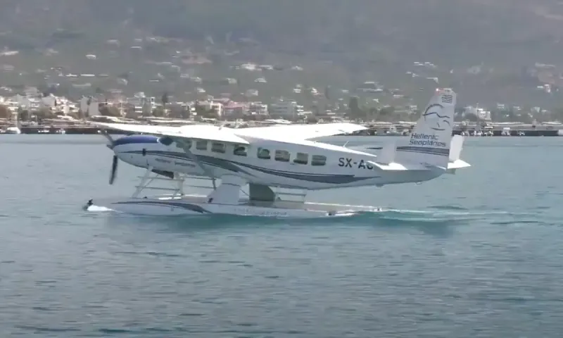 Πως είναι να πετάς με υδροπλάνο, τι διαφορές έχει απο το αεροπλάνο;