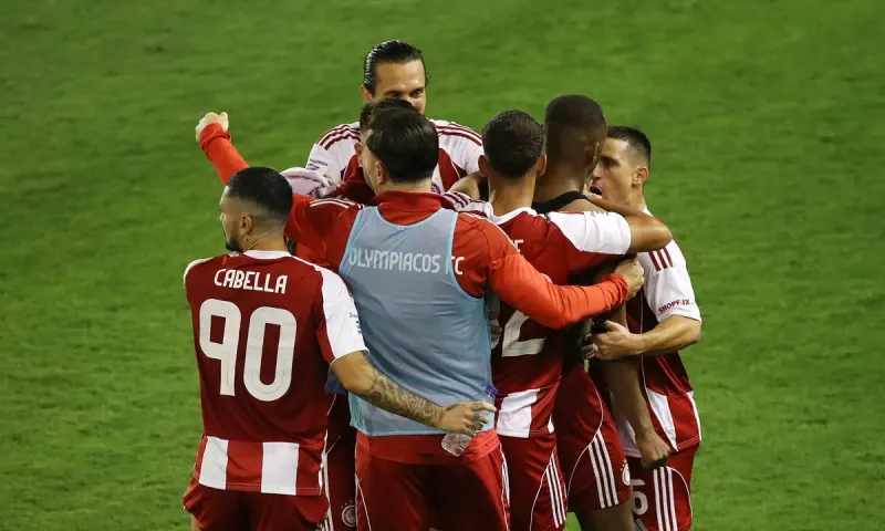 Συνέχεια στη δράση της Super League με ενισχυμένες αποδόσεις!