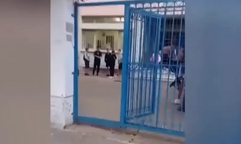 Είσοδος παγίδα στο Πρότυπο Γυμνάσιο Λάρισας