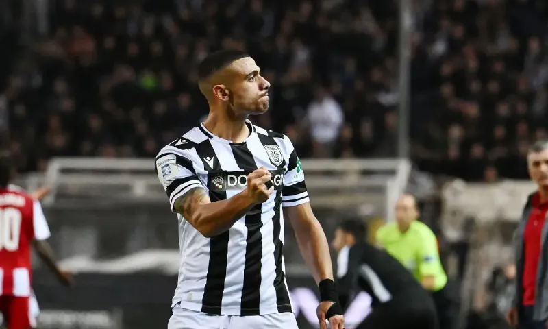 Ανατροπές και εκπλήξεις στη Super League - Η ΑΕΚ στην κορυφή, ο ΠΑΟΚ προσπερνά τον Ολυμπιακό