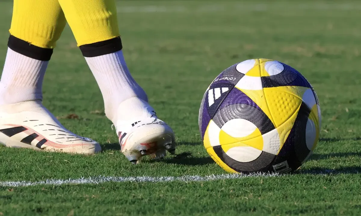 Μαγικός ο θαυμαστός κόσμος της Super League 2. Tι ειπώθηκε σε προπονητή πριν συμφωνήσει να αναλάβει την ομάδα!