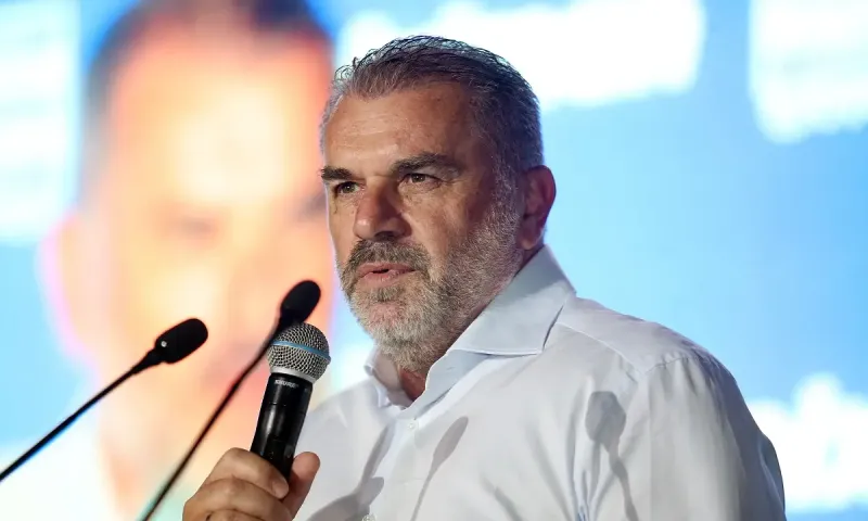 Τέλος ο Ποστέκογλου: Βλέπεις τη Νότιγχαμ και τη λυπάσαι - Σίγουρα διώχνει τον προπονητή ο Μαρινάκης