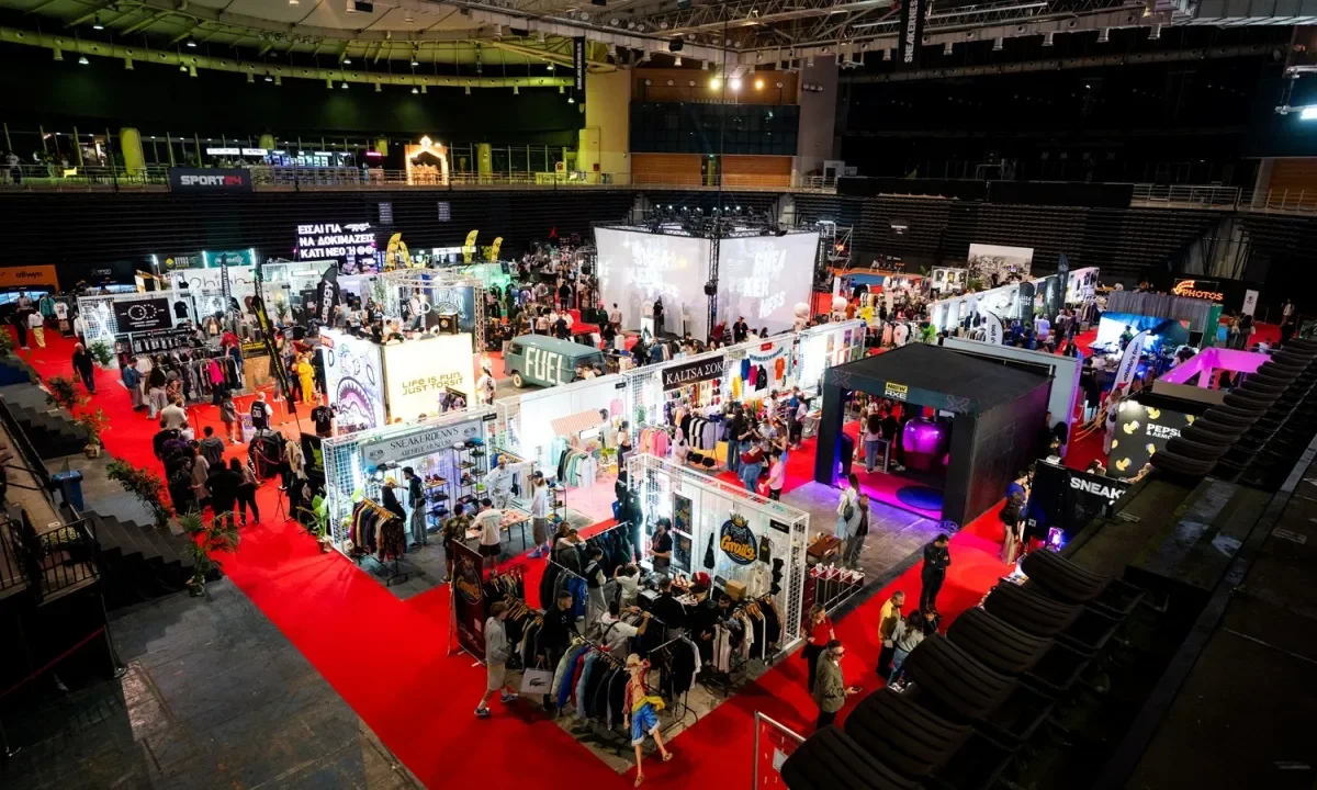 Με περισσότερους από 15.000 επισκέπτες, το Sneakerness Athens μετατράπηκε σε ένα ζωντανό hub μόδας. ΟΠΑΠ - Μέλος της Allwyn