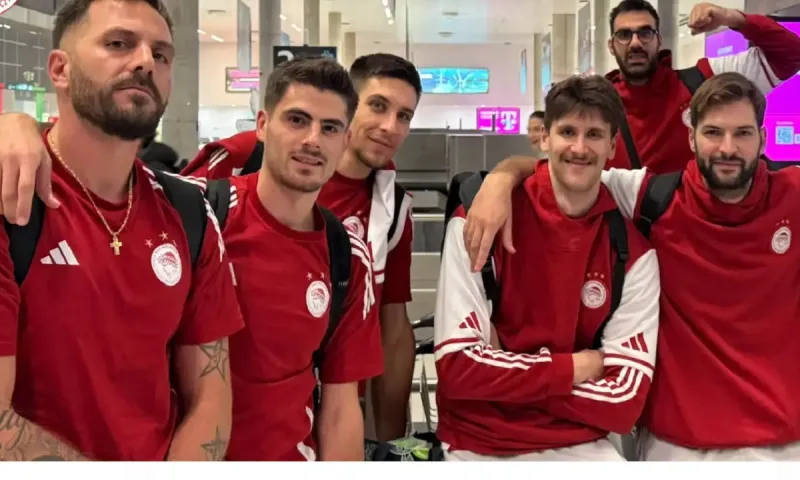 Ο Ολυμπιακός διέλυσε τη Νάπρεντακ 3-0 και αγγίζει την πρόκριση στο Champions League