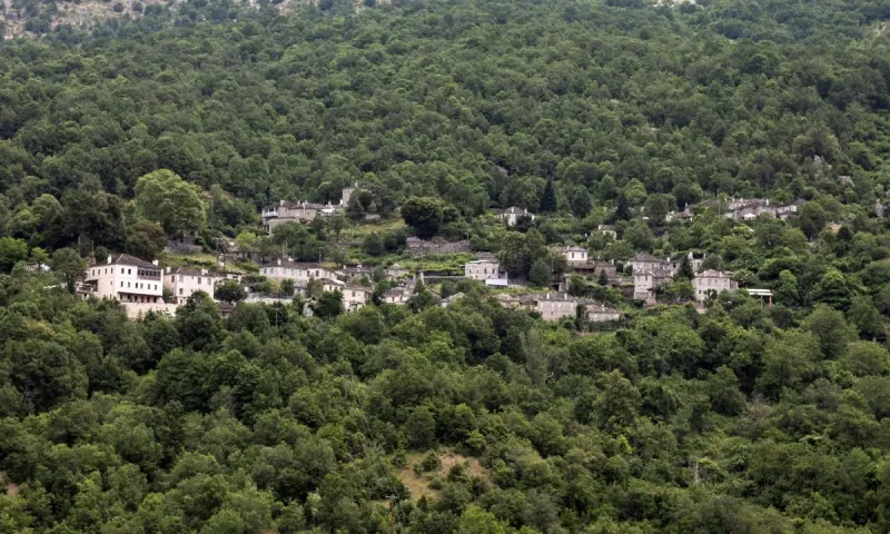ΟΦΥΠΕΚΑ: Δωρεά 11 απινιδωτών στα ορειβατικά καταφύγια της ΕΟΟΑ – Ενίσχυση ασφάλειας στα ελληνικά βουνά