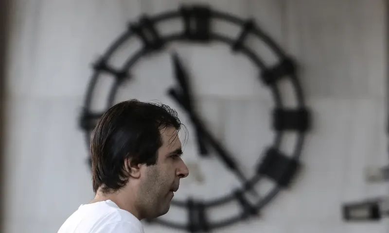 Ποια είναι η κανονική ώρα, η χειμερινή ή η θερινή
