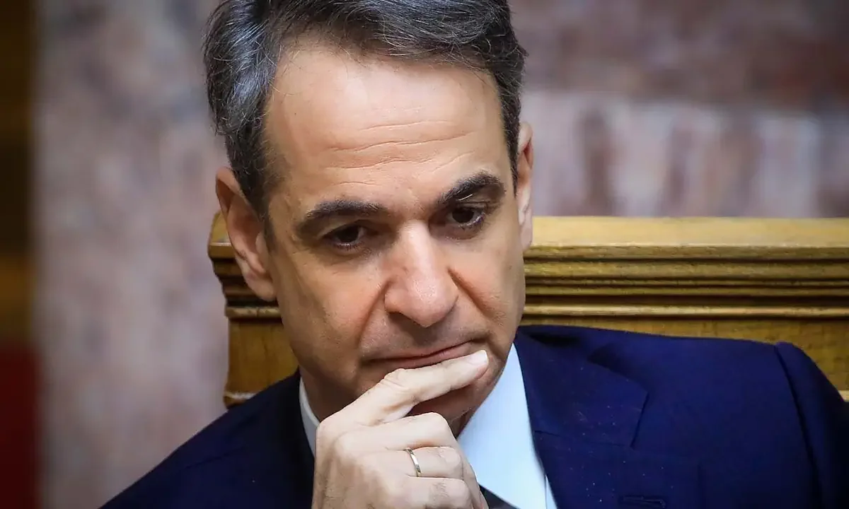Δημοσκόπηση Interview: Στο τεχνητό δίλημμα «Μητσοτάκης ή χάος» η πλειοψηφία προτιμά το «χάος»!