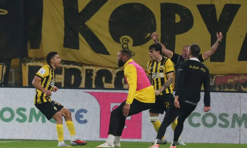 ΑΕΚ - Παναιτωλικός 1-0: Νίκη χρυσάφι με Πινέδα στις καθυστερήσεις, γούρλωσαν τα μάτια όλοι με το γκολ του Γιόβιτς που ακυρώθηκε