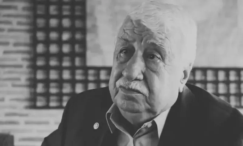 Έφυγε από τη ζωή ο Τούρκος ηθοποιός που αποκάλυψε πως ο πατέρας του κατέβασε την ελληνική σημαία στη Σμύρνη