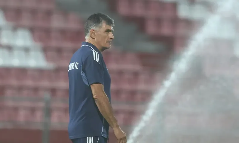 Ολυμπιακός - Αϊντχόφεν: Πάει να κάνει το κόλπο γκρόσο ο Μεντιλίμπαρ - Η ενδεκάδα