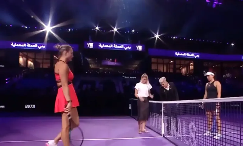 Η Ριμπάκινα ασταμάτητη στα WTA Finals - Νίκησε 2-0 την Αλεξάντροβα και προκρίθηκε αήττητη