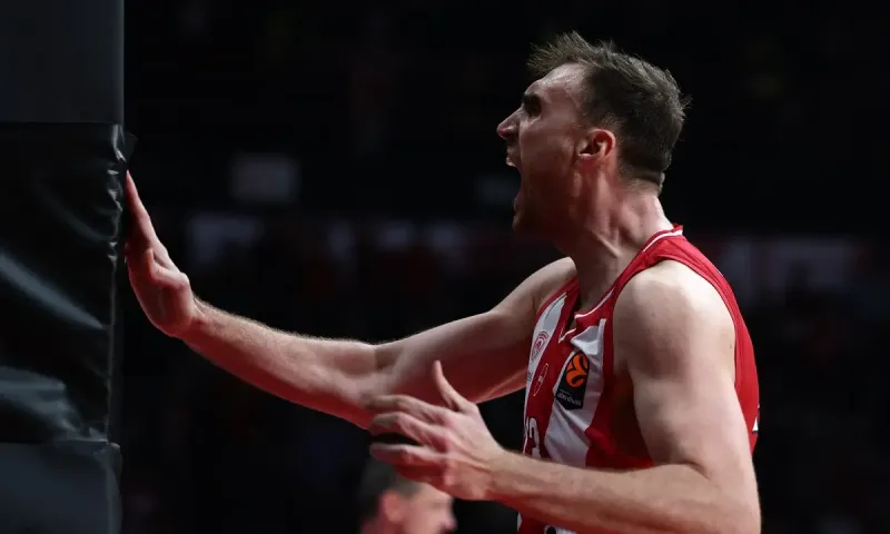 Ολυμπιακός - Παρτίζαν 80-71: Στο τέλος έπαιξε άμυνα, γύρισε το ματς και νίκησε