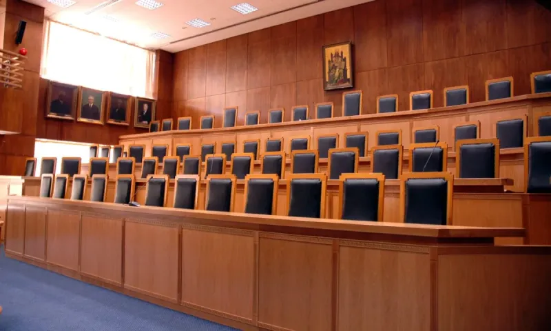 Αμφίκλεια : Ίδιο κατηγορητήριο – διαφορετικές αποφάσεις: Η ισονομία σε δοκιμασία