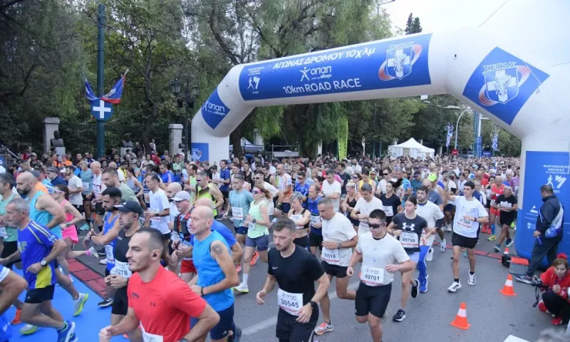 Το μεγαλύτερό βήμα τους μέχρι το επόμενο έκαναν οι δρομείς του 42ου Αυθεντικού Μαραθωνίου της Αθήνας