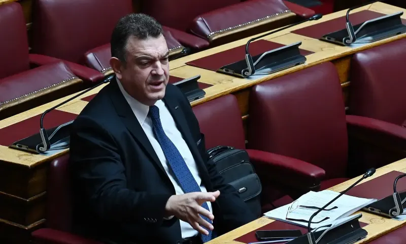 Νικόλαος Παπαδόπουλος: Αντί να μας φυλάει τα χέρια που τον κάναμε γνωστό, δεν τον ήξερε ούτε η μάνα του, μας έκανε αγωγή και ζητά 240.000 ευρώ