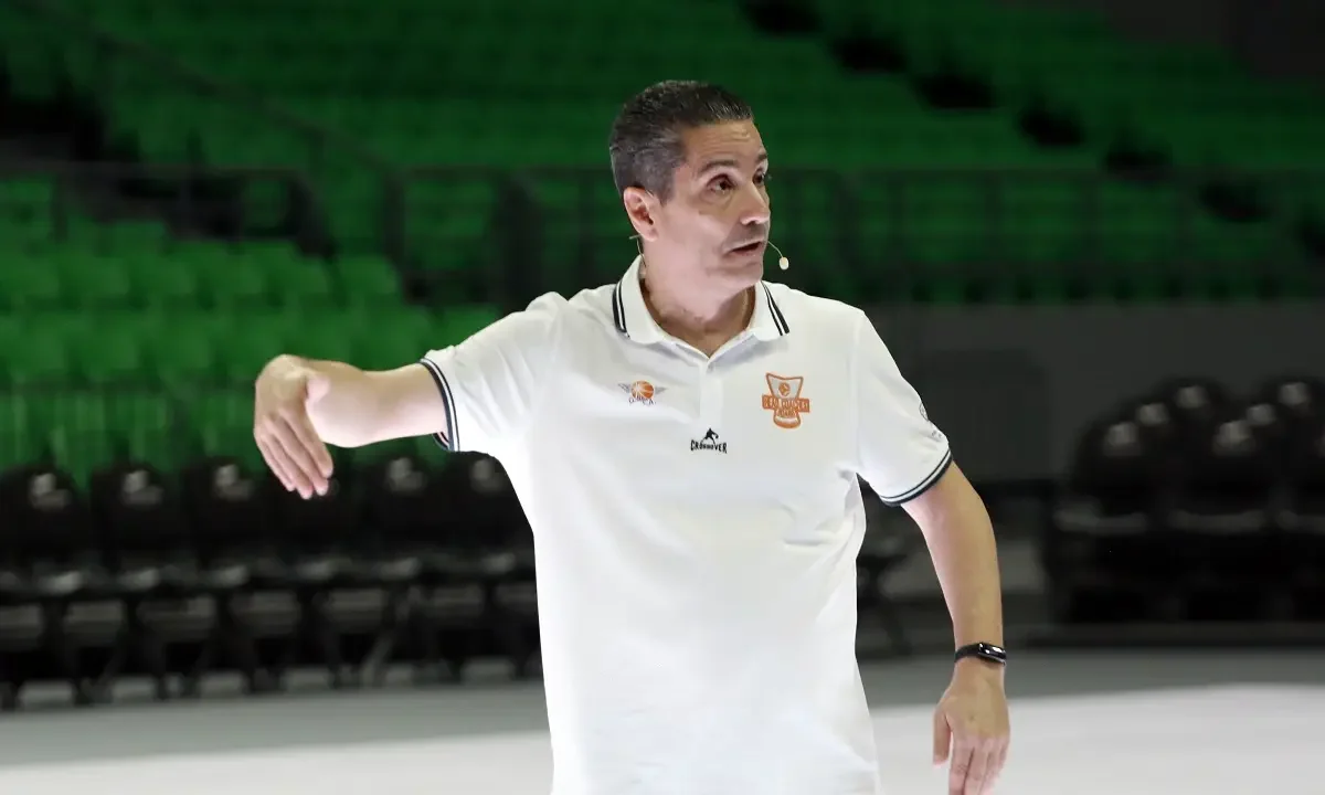 Ο Γιάννης Σφαιρόπουλος είναι προπονητής Euroleague και αυτό φαίνεται από όσα γράφονται για ενδιαφέρον από ομάδες