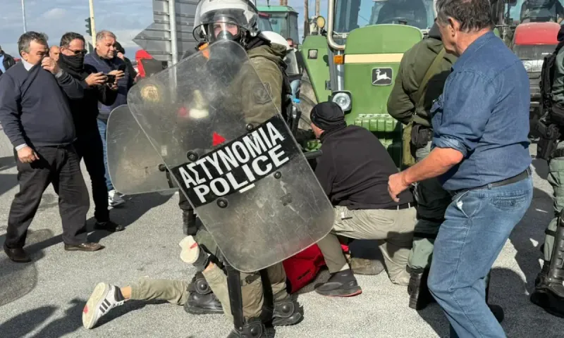 Πρωτοβουλία Αστυνομικών: «Οι αγρότες είναι αδέρφια μας - Να σταματήσει η κυβέρνηση να μας χρησιμοποιεί ως εργαλείο φίμωσης»