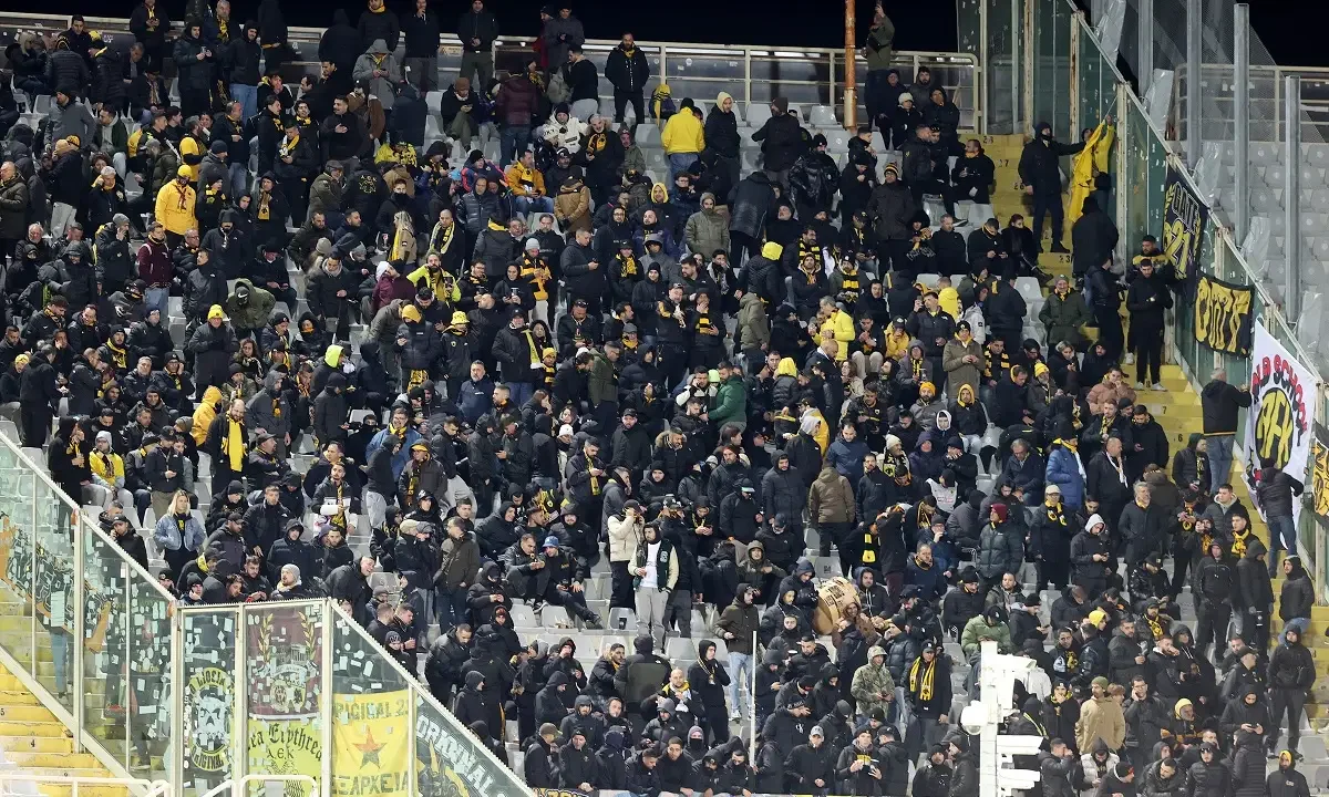 Η ΑΕΚ τιμωρήθηκε από την ΟΥΕΦΑ για ρίψη αντικειμένων στη Φλωρεντία στο ματς με τη Φιορεντίνα, που νίκησε 0-1