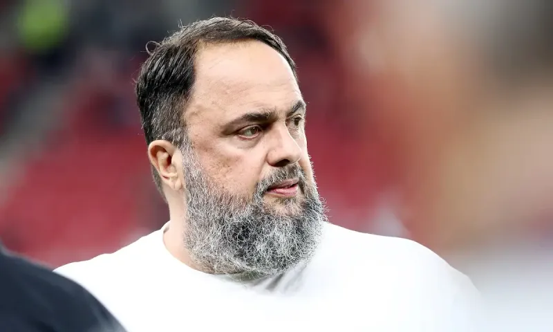 Ποδόσφαιρο: Ο Βαγγέλης Μαρινάκης κάνει δύσκολη τη ζωή του Πεπ Γκουρντιόλα - Ούτε 100 εκατ. λίρες δεν φτάνουν