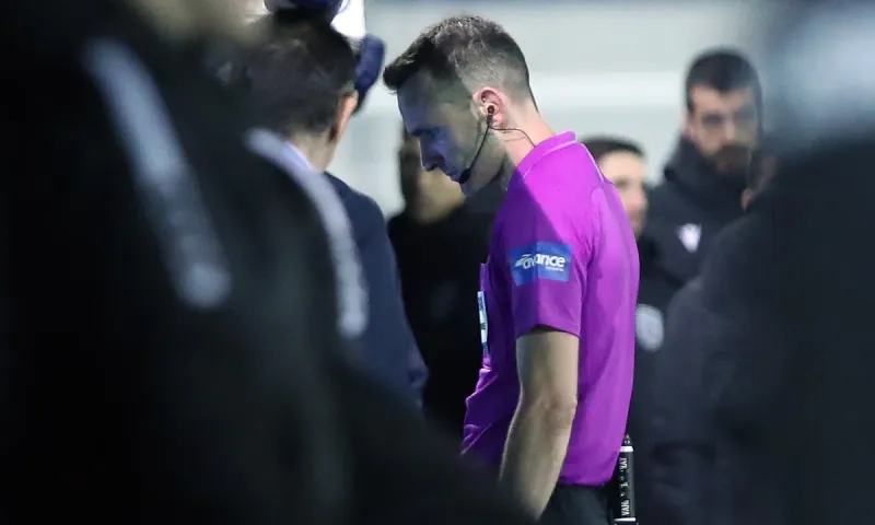 Διαιτησία: Δεν βλέπει πέναλτι στο Ατρόμητος – ΠΑΟΚ η ΚΕΔ!