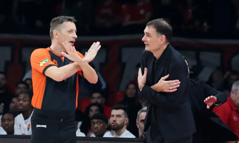 Ολυμπιακός - Βαλένθια 92-99: Τον διέλυσαν τα τρίποντα της Βαλένθια όταν νόμιζε πως κέρδισε - Κατέρρευσε