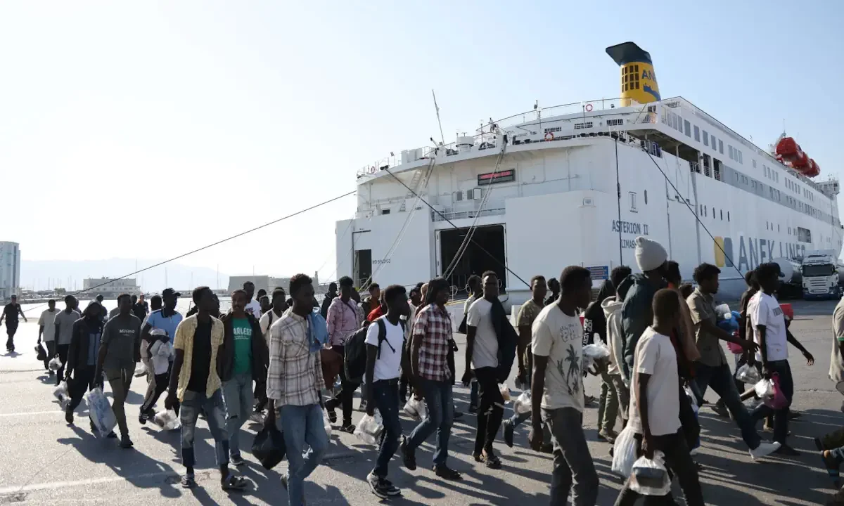 Ο Αρχιπλοίαρχος ε.α. του Λιμενικού, Κωνσταντίνος Καραγάτσος, εξήγησε με στοιχεία το φιάσκο διαχείρισης σε ελληνικό και ευρωπαϊκό επίπεδο.